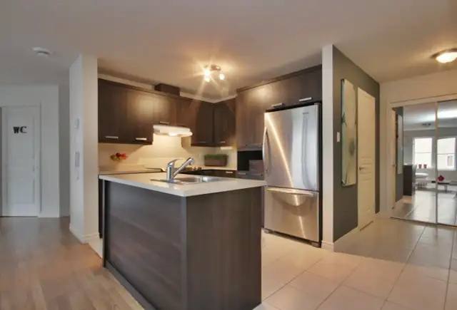 MAGNIFIQUE 4 ½ – 5705 Grande Allée– DISPONIBLE 1er MAI