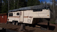 26' Cree 5th Wheel-old for parts