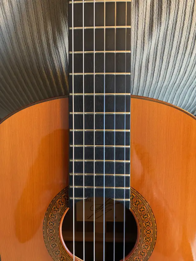 José Ramírez 1A – 1975 in Guitars in Québec City - Image 4