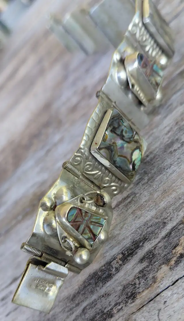 Vintage Abalone Panel Bracelet in Jewellery & Watches in Markham / York Region - Image 5