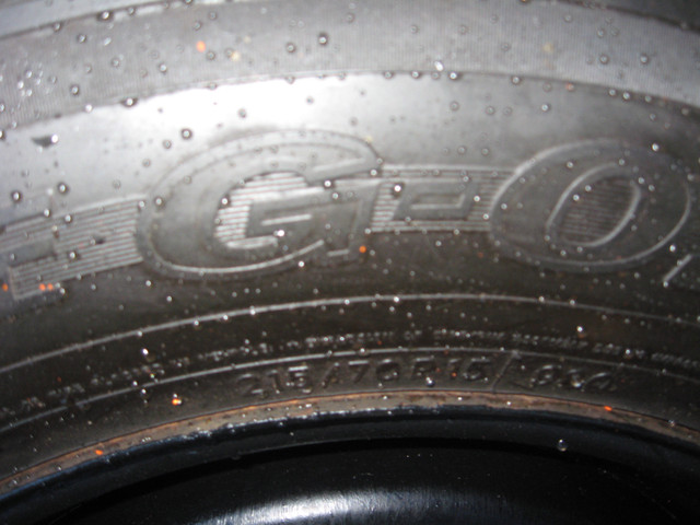 4 pneus d'hiver avec 4 rims 215/70/R15 98Q a vendre in Tires & Rims in Gatineau - Image 4