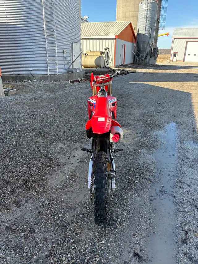 crf 250r 2023 in Dirt Bikes & Motocross in London - Image 4
