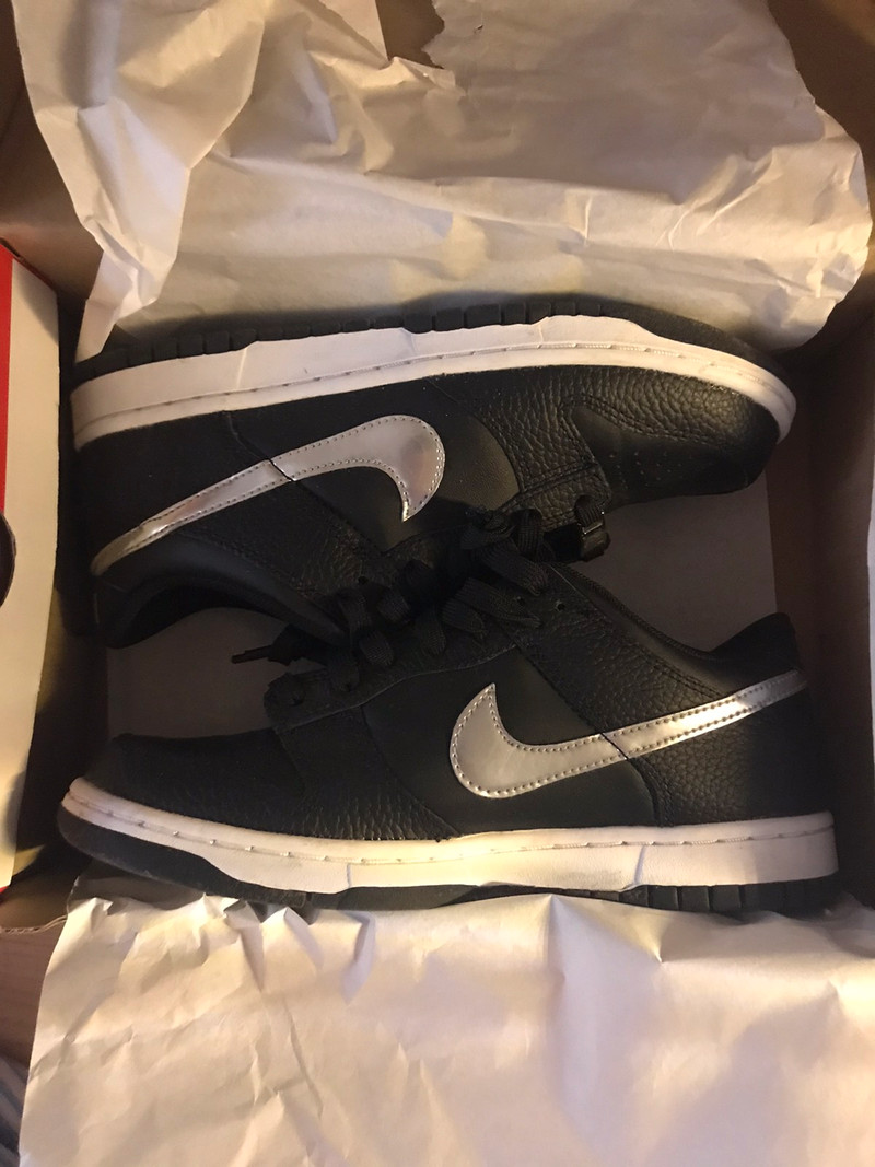 nike-dunks-lows-size-6y-men-s-shoes-windsor-region-kijiji