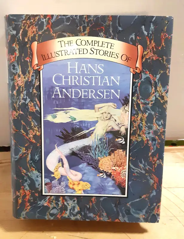 The complete illustrated stories of Hans Christian Andersen Book in Fiction in Hamilton - Image 2