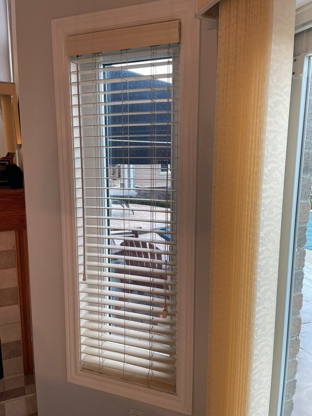 Blinds to go brand Faux wood blinds in Window Treatments in Windsor Region - Image 3