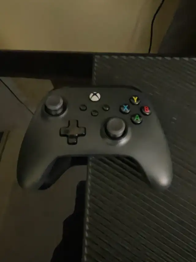 Xbox One Console With Two Controllers  in XBOX One in Hamilton - Image 4