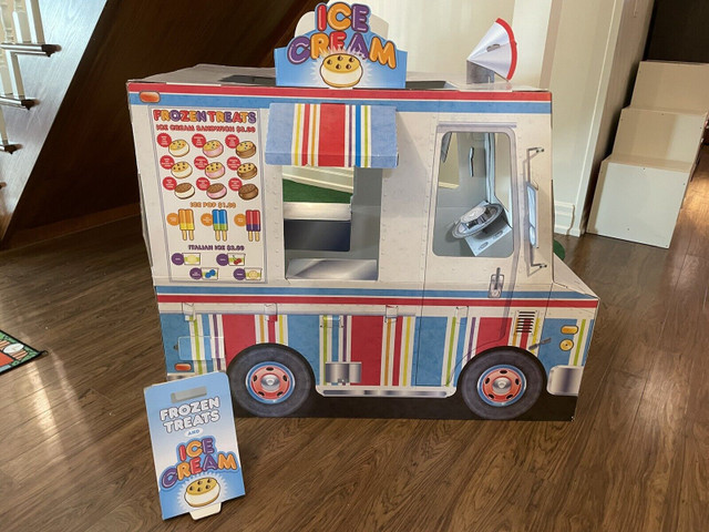 Melissa and Doug Food Truck Indoor Corrugate Playhouse in Toys & Games in Oakville / Halton Region - Image 2