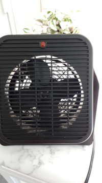 Heater and Cooling Fan. Table Top Size