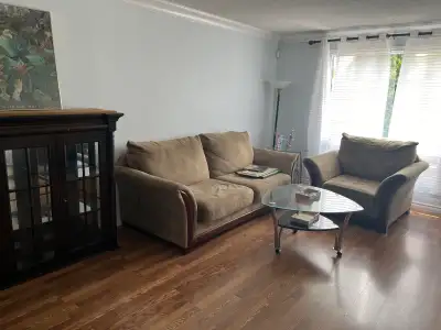 first floor rooms available for female