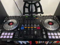 DDJ SZ 2 $1800 | Roadcase and laptop stand included 