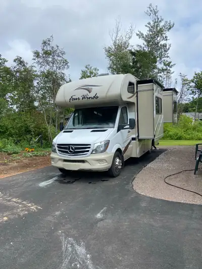 24 foot 2019 Diesel Mercedes Motorhome Like new . Very low km 48000 Reason for selling got it to tra...