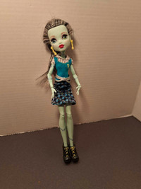 Poupée Monster high Frankie Stein 