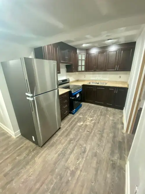 Newly renovated 2 bedroom 1 bath basement for rent near Mississauga rd & Williams parkway. The basem...
