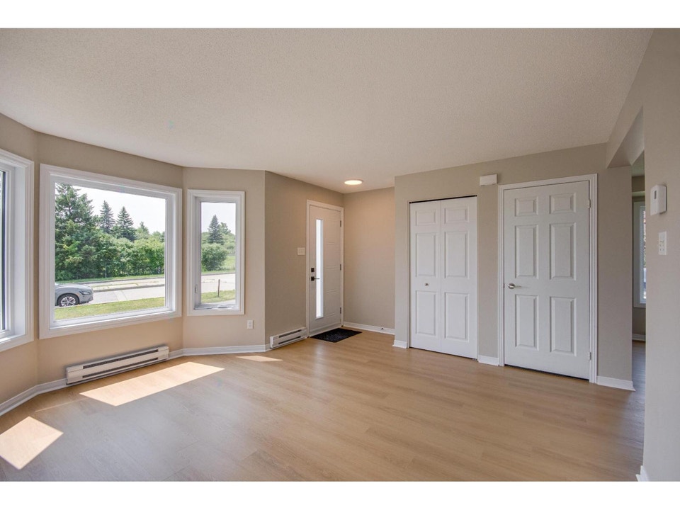 Appartement rénové de 03 chambres  à 5 min d'Ottawa 4