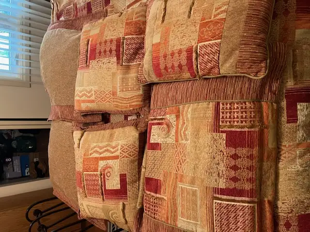 8 PIECE QUEEN SIZE COMFORTER SET ……$50 in Bedding in Windsor Region - Image 5