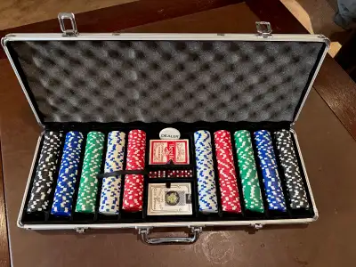 Professional 500 piece poker chip set with cards , dice and aluminum case (used once) casino table,...