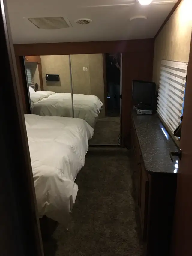 2012 Greystone by Heartland 5th wheel in RVs & Motorhomes in Tricities/Pitt/Maple - Image 9