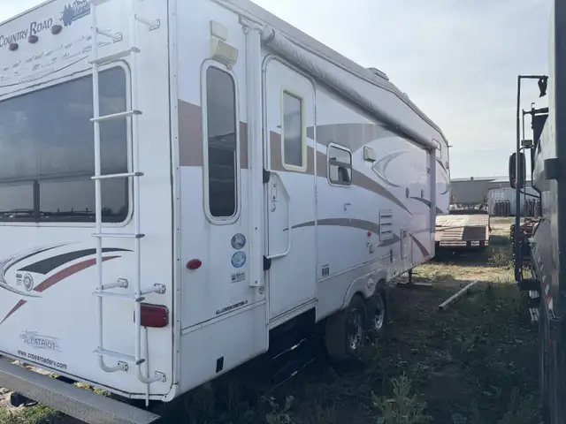 2011 Cross roads trailer in Travel Trailers & Campers in Regina - Image 2