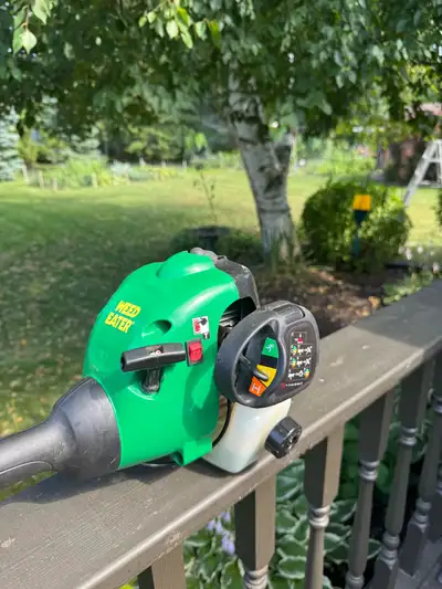 Weedeater trimmer , Voir plus