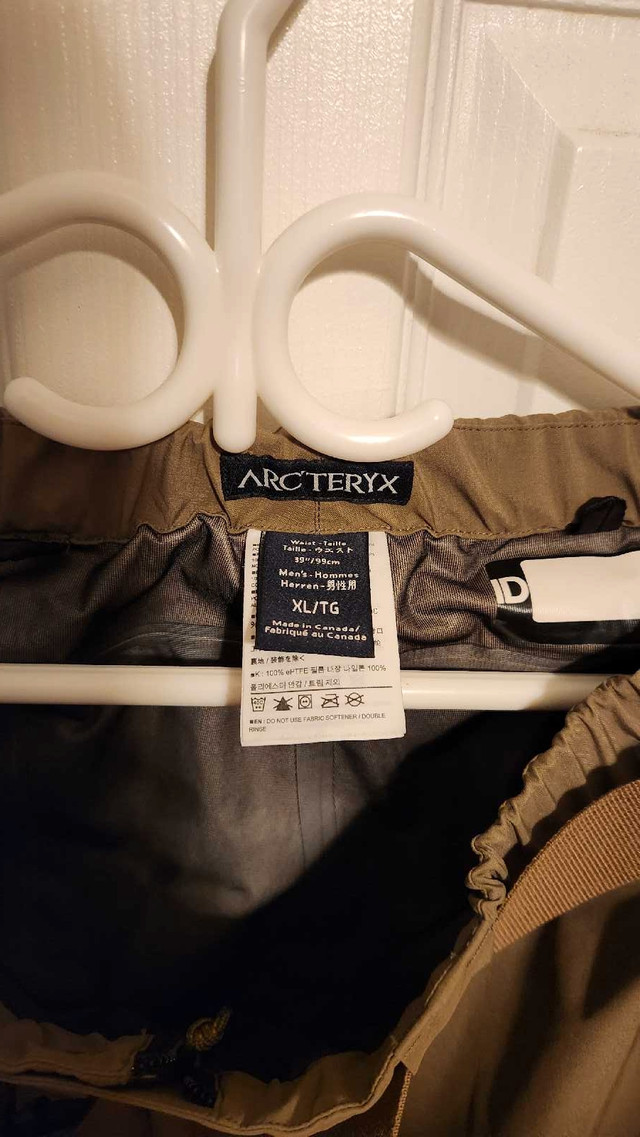 Arc'teryx LEAF alpha pants in Men's in Thunder Bay - Image 2