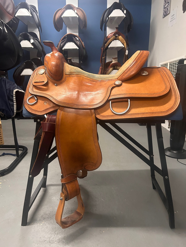 16” Todd Bailey Western Saddle in Equestrian & Livestock Accessories in Comox / Courtenay / Cumberland - Image 3