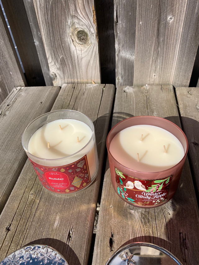 BBW Holiday and Winter Candy Apple Candles.  in Home Décor & Accents in Barrie - Image 2