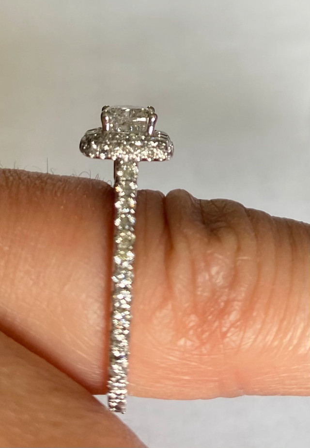 Sophisticated 14K White Gold and Pink Sapphire Diamond Ring in Jewellery & Watches in Dawson Creek - Image 3