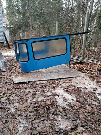 Nice Sidepanels rustfree mostl. with liftgate and roofs. With frame. Don't miss out on originals. No...