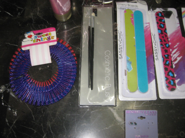 Lot of Beauty / Cosmetic Products & Accessories - $20.00 obo in Health & Special Needs in Kitchener / Waterloo - Image 2