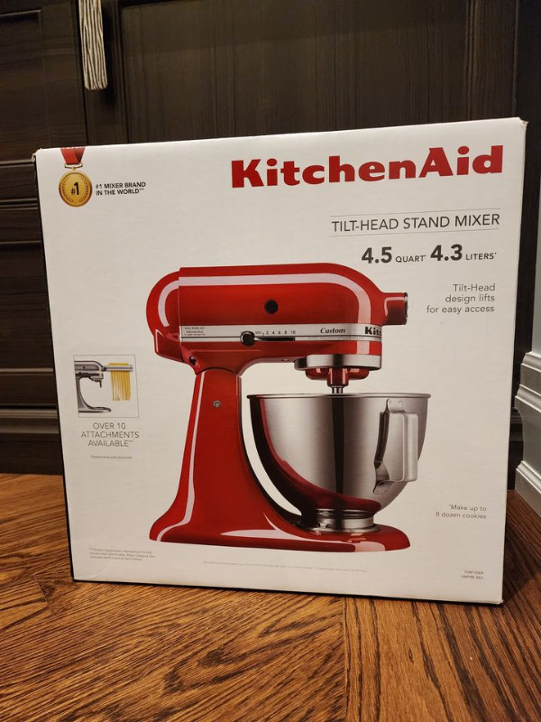 KITCHENAID TILT HEAD RED STAND MIXER BRAND NEW UNOPENED in Processors, Blenders & Juicers in Mississauga / Peel Region