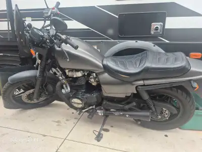 1982 Honda, everything has been upgraded Only issue the odd time will stall but just needs the carb...