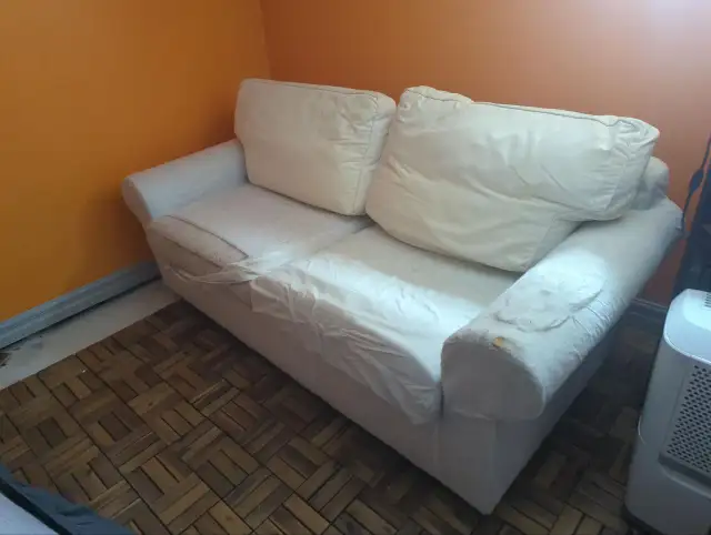 Free Ikea Pull Out Couch in Free Stuff in London - Image 3