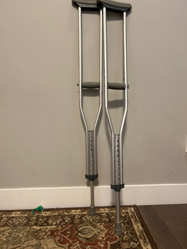 Crutches  in Health & Special Needs in Burnaby/New Westminster