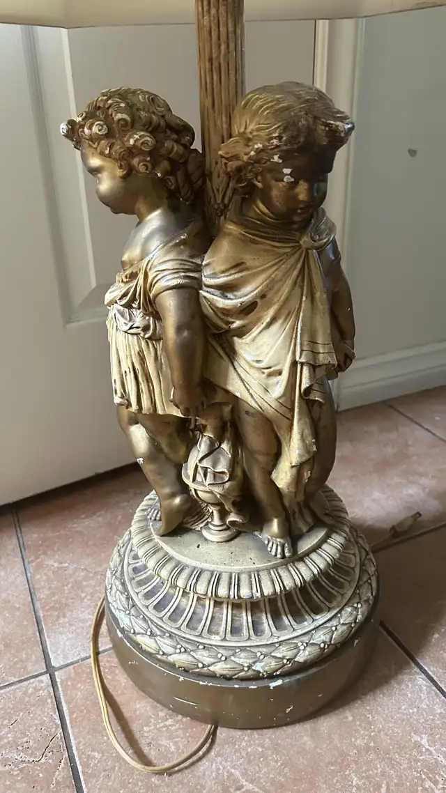 Vintage Lamp in Indoor Lighting & Fans in Hamilton - Image 5