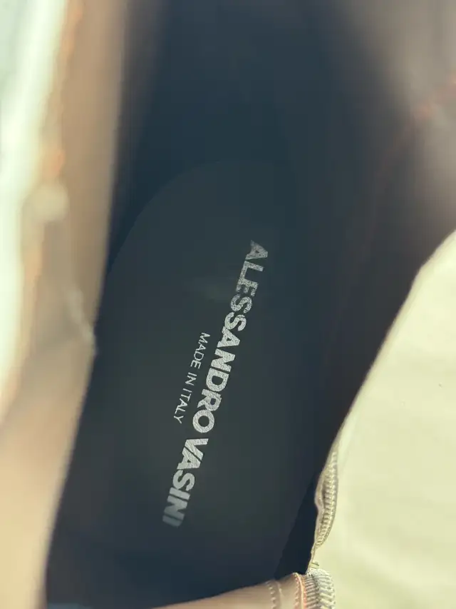 Alessandro VASINI Juan 60mm White Ivory Leather Chelsea Boots  in Men's Shoes in City of Toronto - Image 9