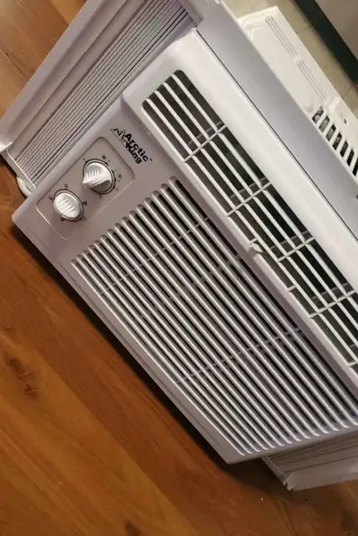 Arctic King 5,000 BTU Window AC – Excellent Condition, View more