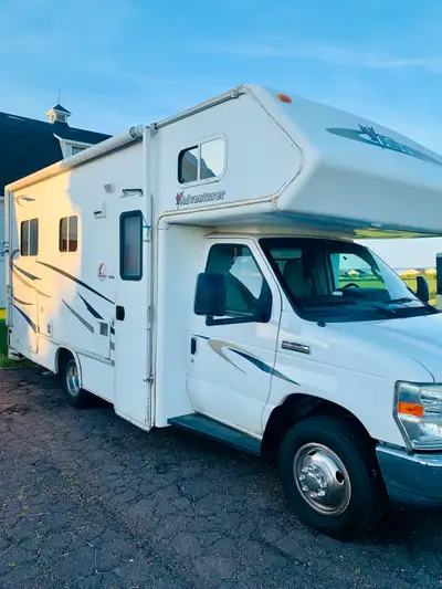 We are offering our 2010 Adventurer 22RB Class C for sale. Clean carfax and no liens, runs great. Co...