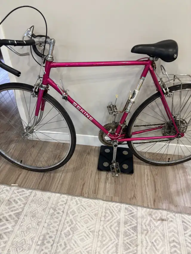 vintage bike in Road in City of Toronto - Image 2
