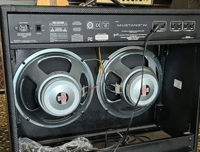 Fender MUSTANG IV 150-Watts 2x12'' Modeling Guitar Combo in Amps & Pedals in St. Catharines - Image 6