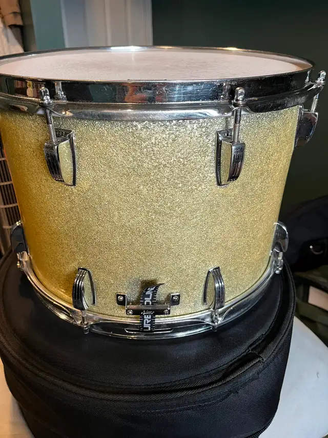 Original 1967 15” x 12” Ludwig Marching Snare Drum For Sale in Drums & Percussion in Mississauga / Peel Region - Image 4