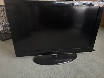 TV (little bit of discolouration), View more