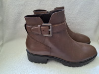 GEOX Respira Ankle Boots