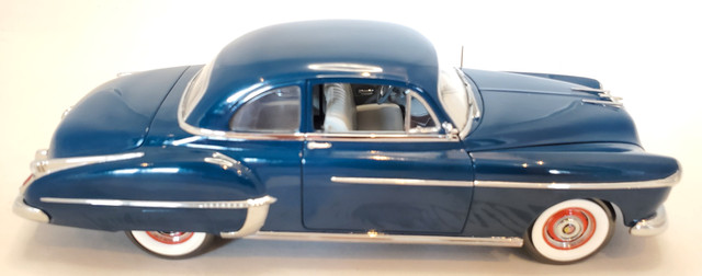 1:18 Diecast ERTL Authenics 1950 Oldsmobile Rocket 88 Blue in Arts & Collectibles in Kawartha Lakes - Image 3