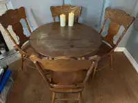 OAK TABLE AND CHAIRS SET