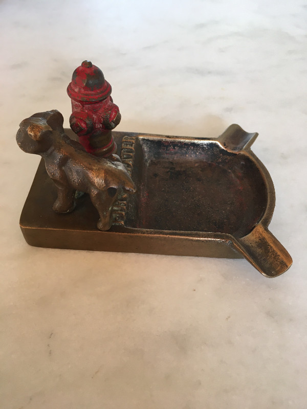 Brass ashtray - dog lifting his leg on red fire hydrant in Arts & Collectibles in Kawartha Lakes - Image 2