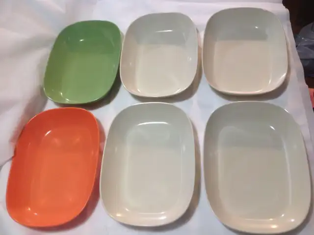 Vintage Melmac rectangular dishes in Arts & Collectibles in Calgary - Image 2