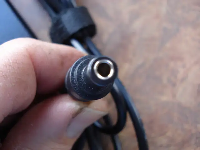 Toshiba Satellite 4030CDS AC Adapter PA3469U-1ACA, AC15V75D in Laptop Accessories in Granby - Image 6