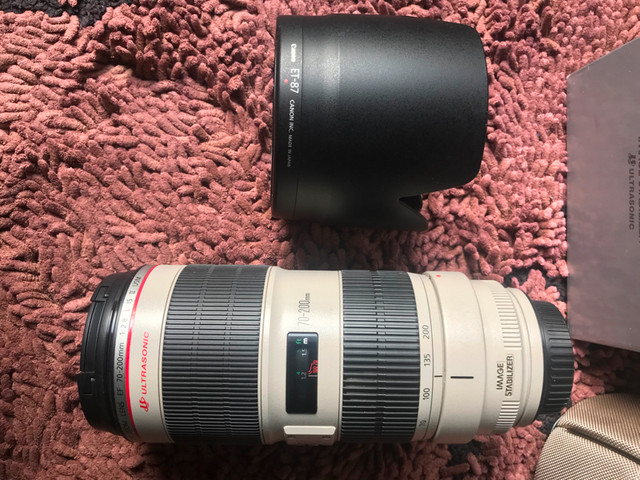 Canon EF 70-200mm f/2.8L IS Version Il USM Telephoto Zoom Lens in Cameras & Camcorders in Sudbury - Image 2