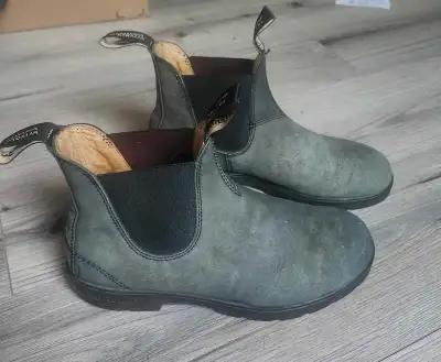 Blundstone boots size 6 ..$75 kings pei