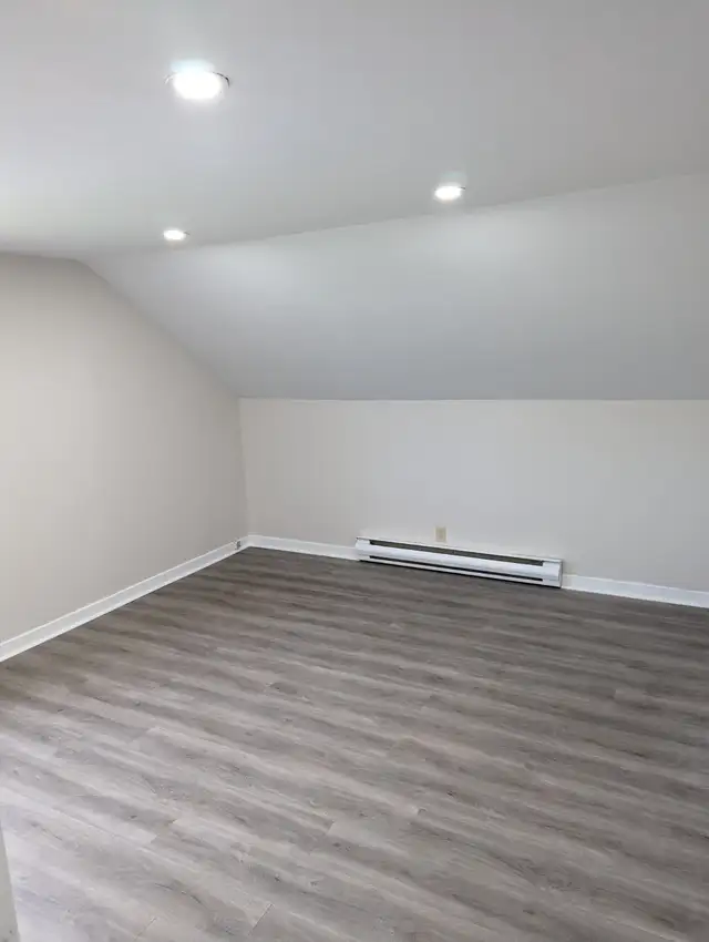 Prime Commercial Space - Retail or Professional Office in Commercial & Office Space for Rent in Saint John - Image 12